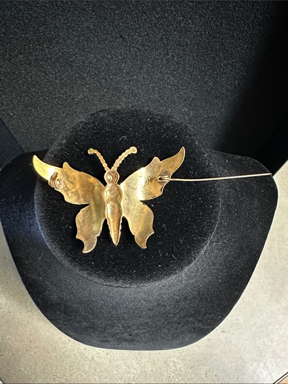 Vintage Spanish Damascene Style Gold Tone Butterfly Brooch with Yellow Accents - Picture 4 of 10